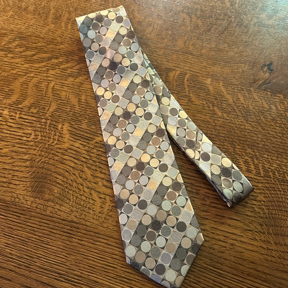 Van Heusen Tie